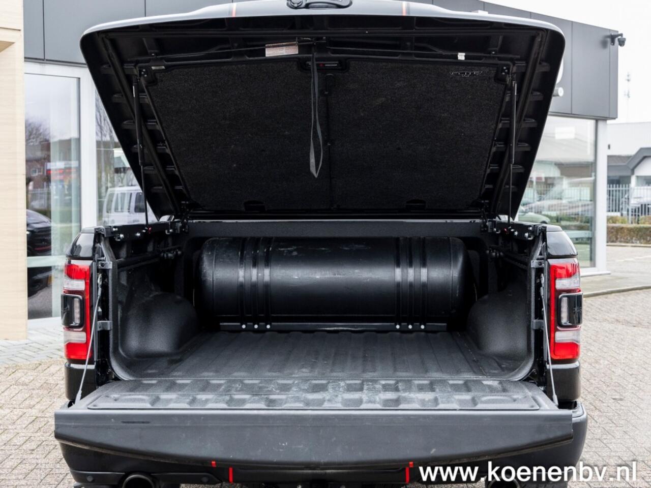 Dodge RAM PICKUP 5.7i V8 4x4 Aut. Limited LPG / PANO / LUCHTVERING / GRIJS KENTEK