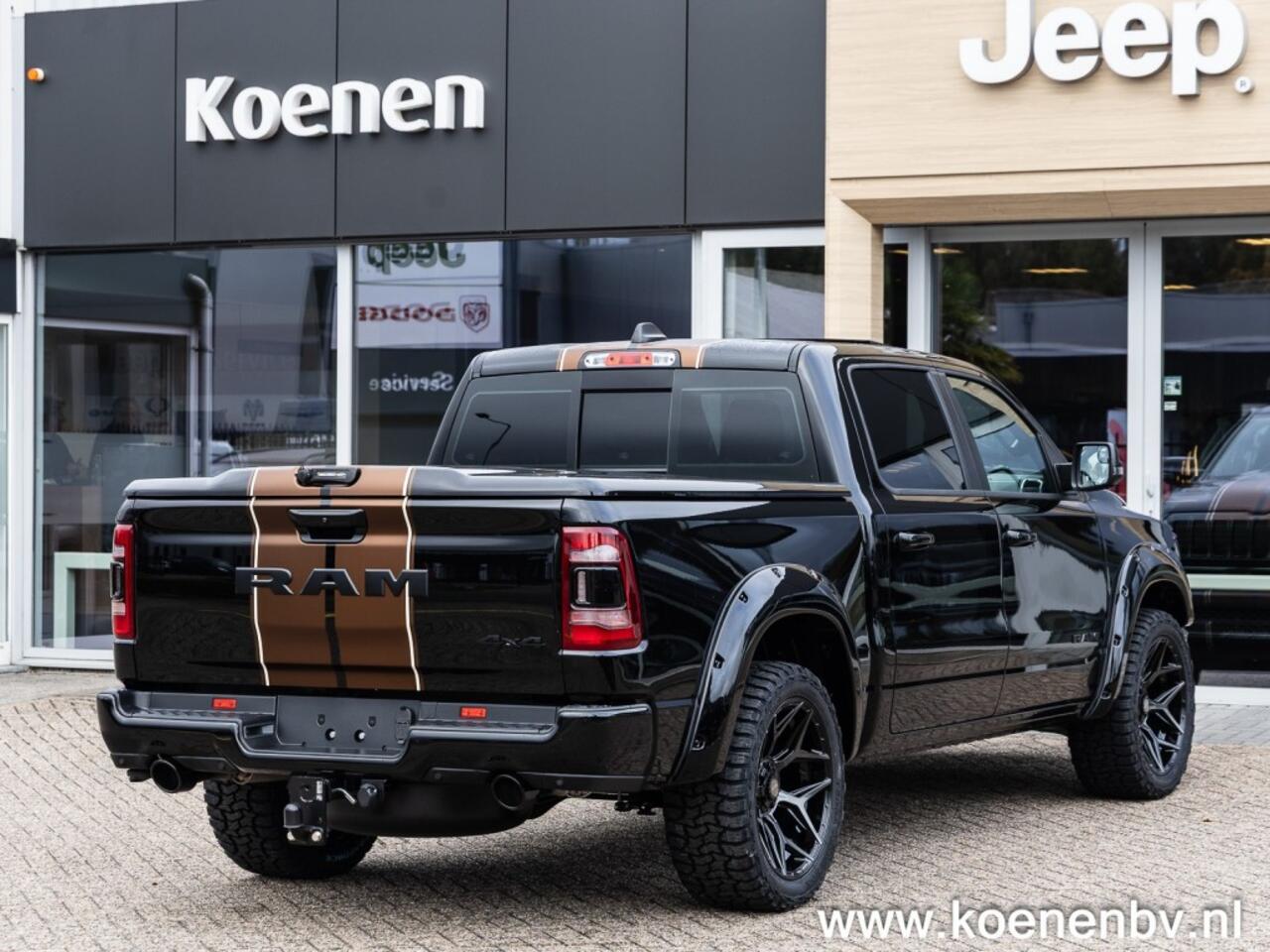 Dodge RAM PICKUP 5.7 V8 4x4 Aut. Laramie Sport Automaat LPG G3/ PANO/ LEER/ LPG/NIGHT/ BPM VRIJ