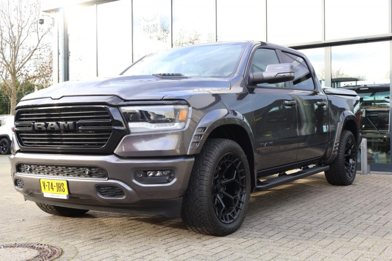 Dodge RAM PICKUP 1500 NIEUW 5.7i V8 HEMI Sport Black Ed. / BPM VRIJ