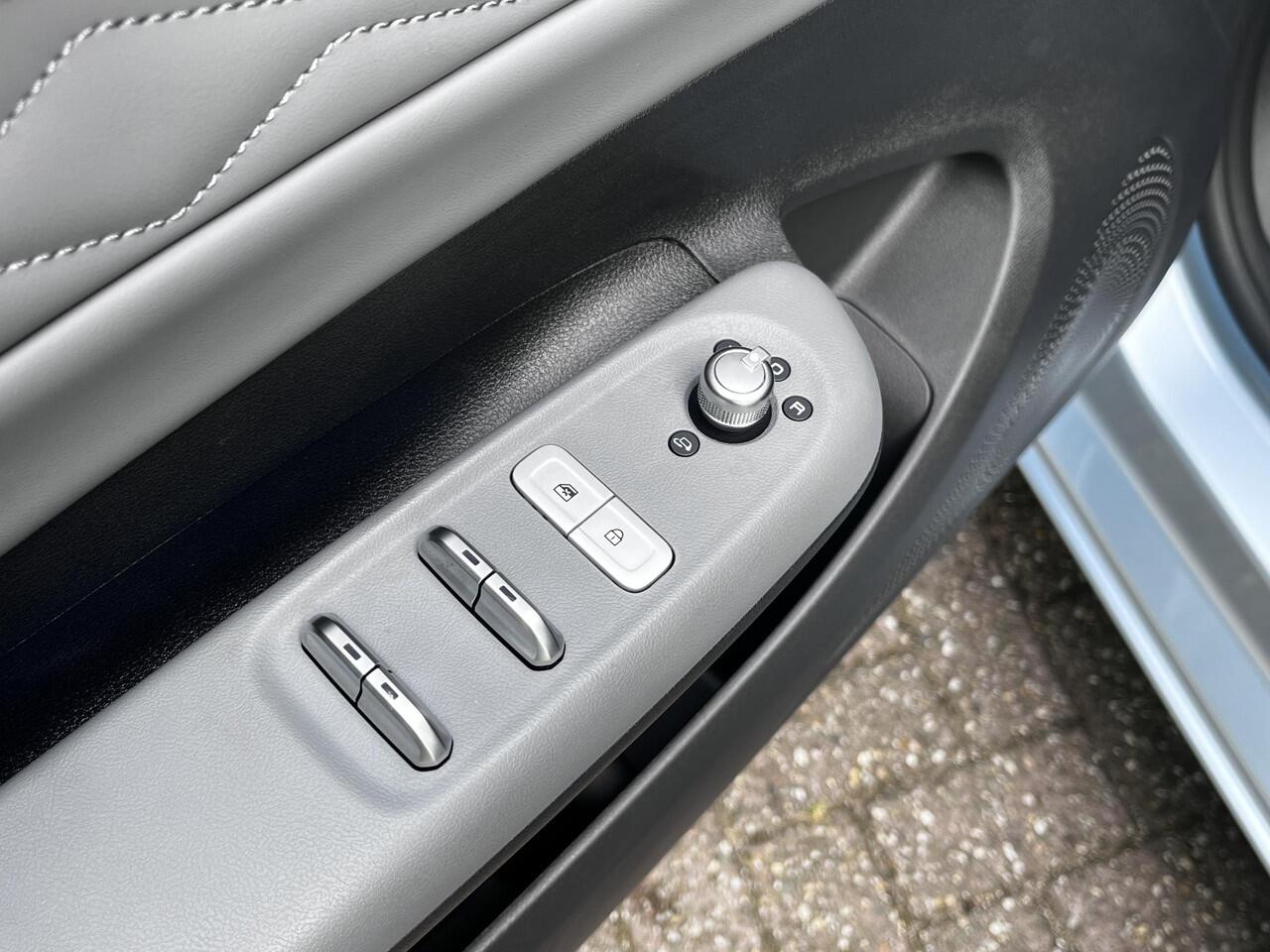 Dongfeng Box Premium Edition | 360° Camera | Adaptieve Cruise Control | Elektrisch Verstelbare Bestuurdersstoel + Geheugen | Stoelverwarming Bestuurder | Stoelventilatie Bestuurder | Apple Carplay | Android Auto | Sfeerverlichting | Elektrisch Inklapbare Buitenspiegel