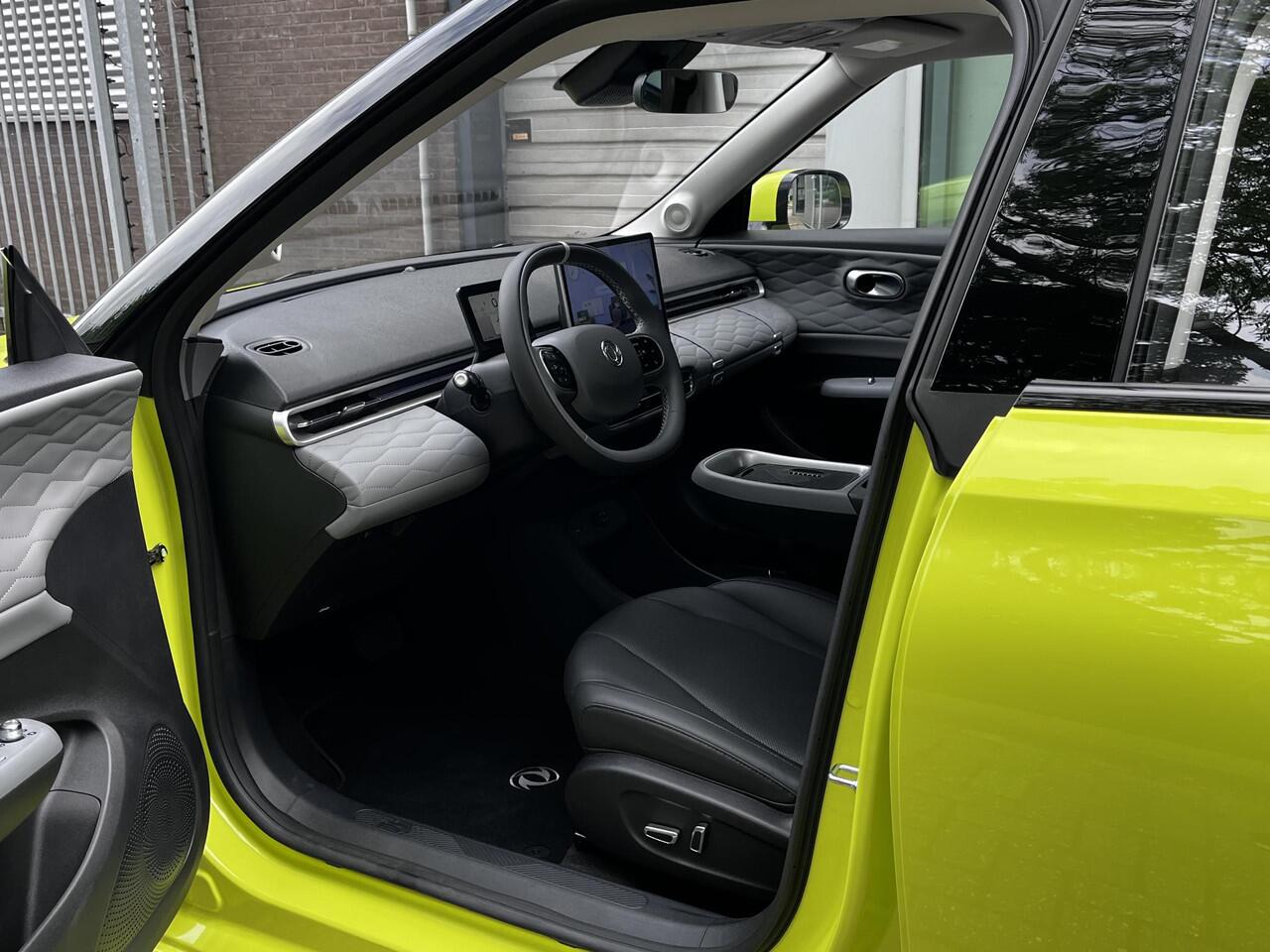 Dongfeng Box Launch Edition | 360° Camera | Adaptieve Cruise Control | Elektrisch Verstelbare Bestuurdersstoel + Geheugen | Stoelverwarming Bestuurder | Stoelventilatie Bestuurder | Apple Carplay | Android Auto | Sfeerverlichting | Elektrisch Inklapbare Buitenspiegels
