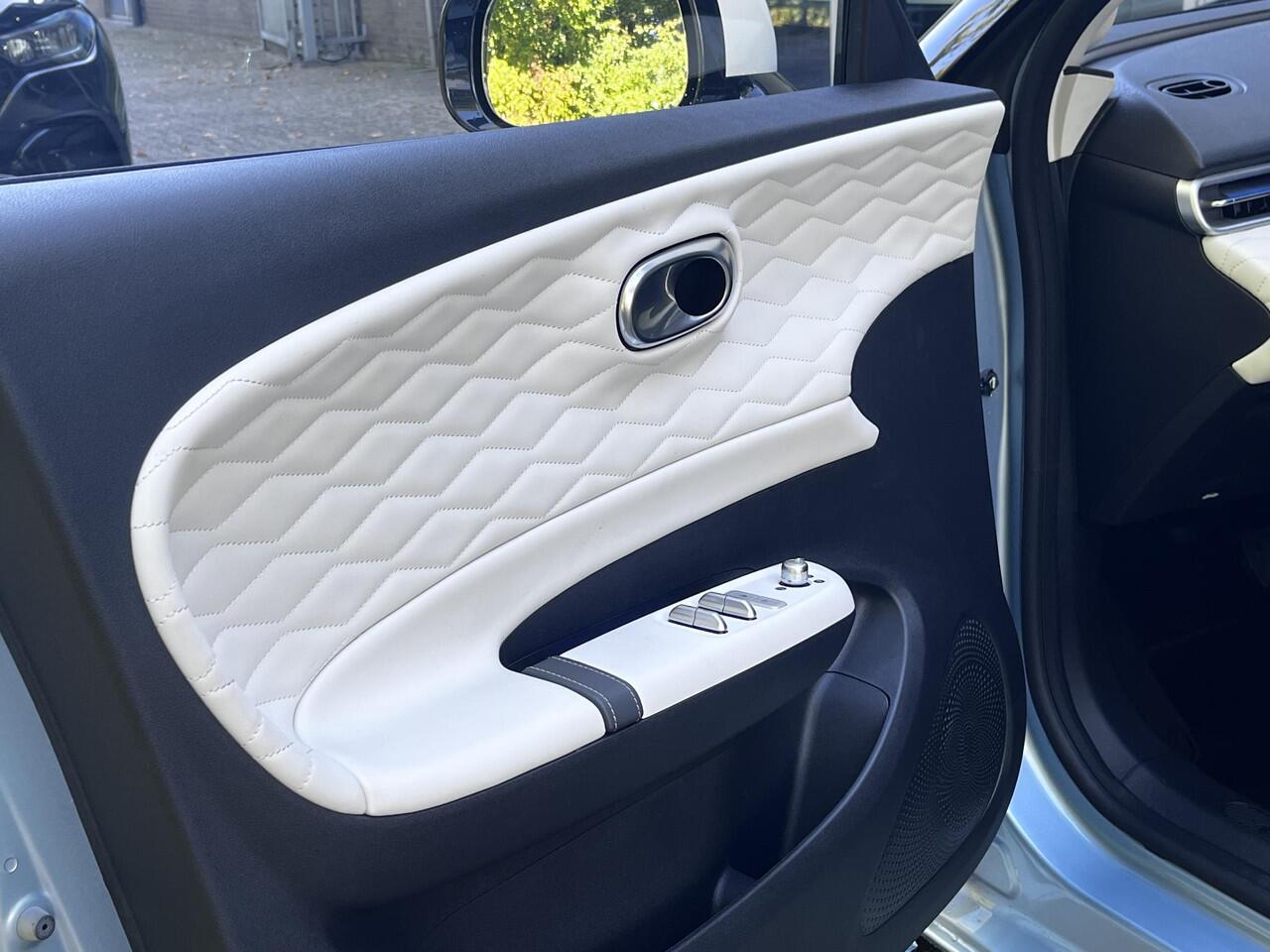 Dongfeng Box Premium Edition | 360° Camera | Adaptieve Cruise Control | Elektrisch Verstelbare Bestuurdersstoel + Geheugen | Stoelverwarming Bestuurder | Stoelventilatie Bestuurder | Apple Carplay | Android Auto | Sfeerverlichting | Elektrisch Inklapbare Buitenspiegel