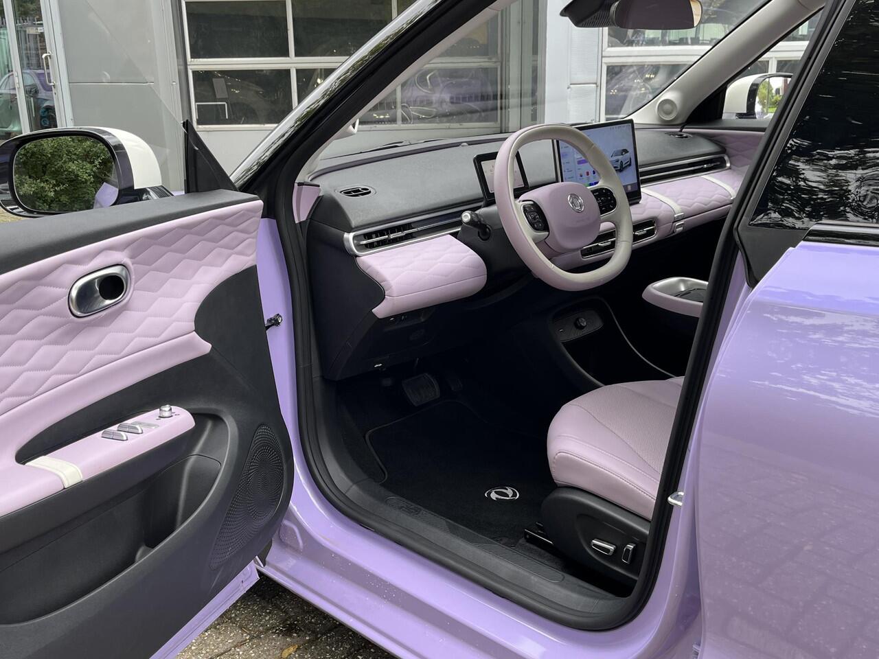 Dongfeng Box Premium Edition | 360° Camera | Adaptieve Cruise Control | Elektrisch Verstelbare Bestuurdersstoel + Geheugen | Stoelverwarming Bestuurder | Stoelventilatie Bestuurder | Apple Carplay | Android Auto | Sfeerverlichting | Elektrisch Inklapbare Buitenspiegel