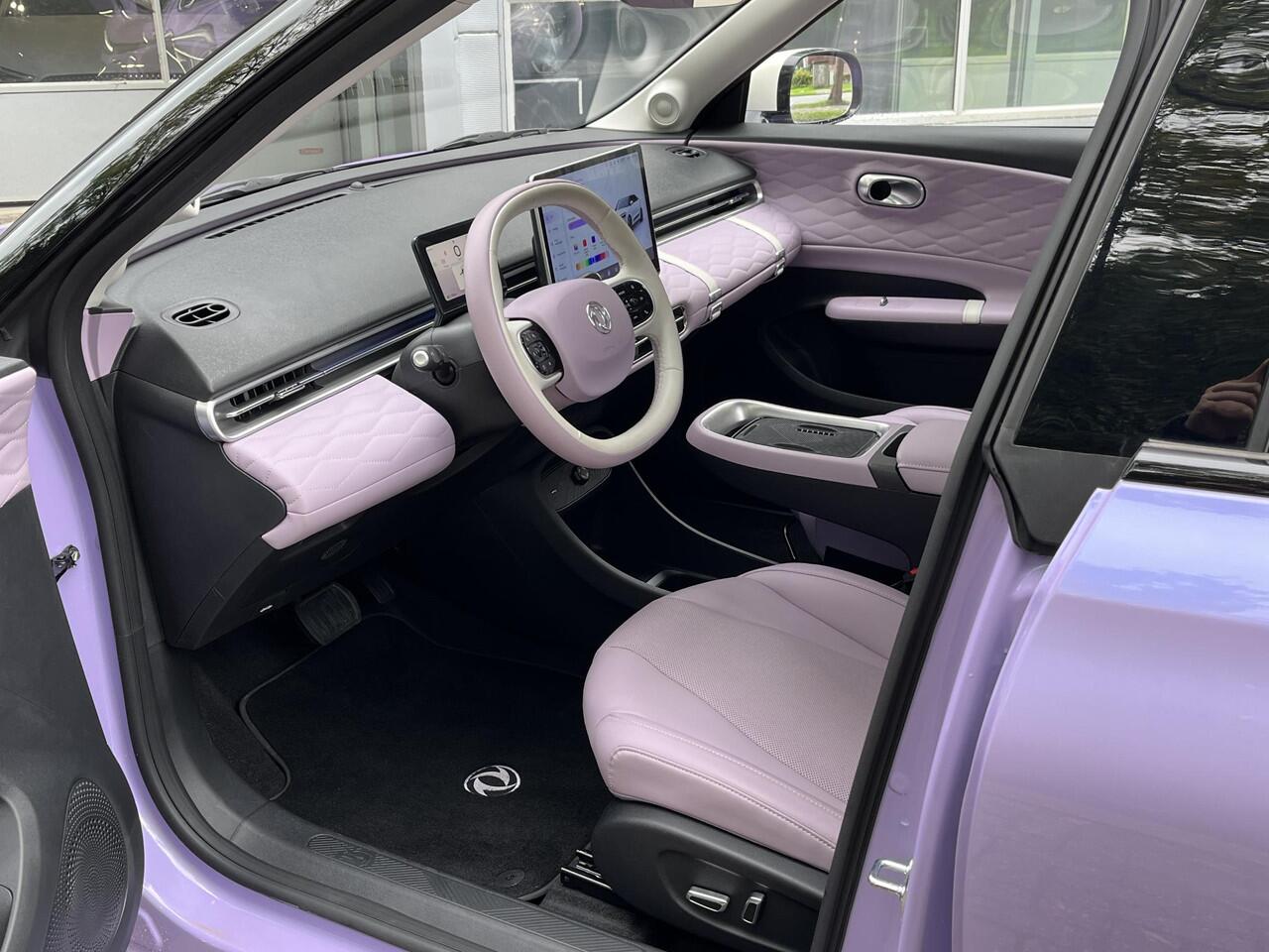 Dongfeng Box Premium Edition | 360° Camera | Adaptieve Cruise Control | Elektrisch Verstelbare Bestuurdersstoel + Geheugen | Stoelverwarming Bestuurder | Stoelventilatie Bestuurder | Apple Carplay | Android Auto | Sfeerverlichting | Elektrisch Inklapbare Buitenspiegel