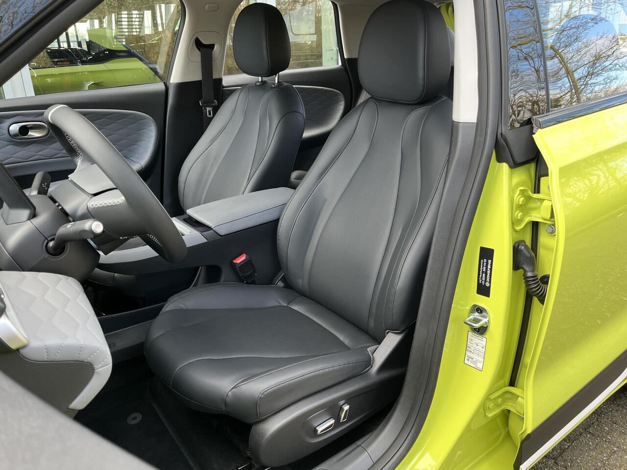 Dongfeng Box Launch Edition | 360° Camera | Adaptieve Cruise Control | Elektrisch Verstelbare Bestuurdersstoel + Geheugen | Stoelverwarming Bestuurder | Stoelventilatie Bestuurder | Apple Carplay | Android Auto | Sfeerverlichting | Elektrisch Inklapbare Buitenspiegels