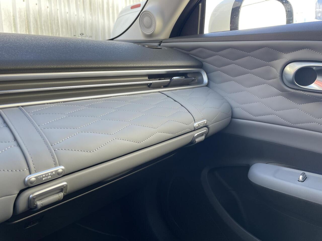 Dongfeng Box Launch Edition | 360° Camera | Adaptieve Cruise Control | Elektrisch Verstelbare Bestuurdersstoel + Geheugen | Stoelverwarming Bestuurder | Stoelventilatie Bestuurder | Apple Carplay | Android Auto | Sfeerverlichting | Elektrisch Inklapbare Buitenspiegels