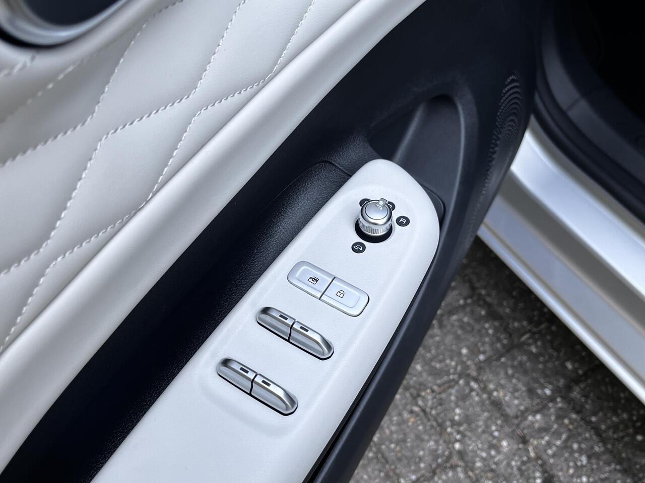 Dongfeng Box Premium Edition | 360° Camera | Adaptieve Cruise Control | Elektrisch Verstelbare Bestuurdersstoel + Geheugen | Stoelverwarming Bestuurder | Stoelventilatie Bestuurder | Apple Carplay | Android Auto | Sfeerverlichting | Elektrisch Inklapbare Buitenspiegel
