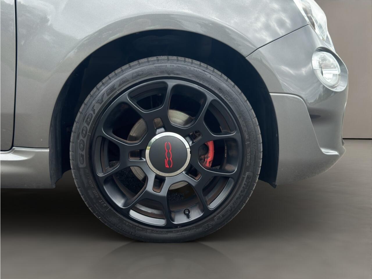 Fiat 500 1.2 Sport 2018 GRIJS | Apple CarPlay | Climate Control