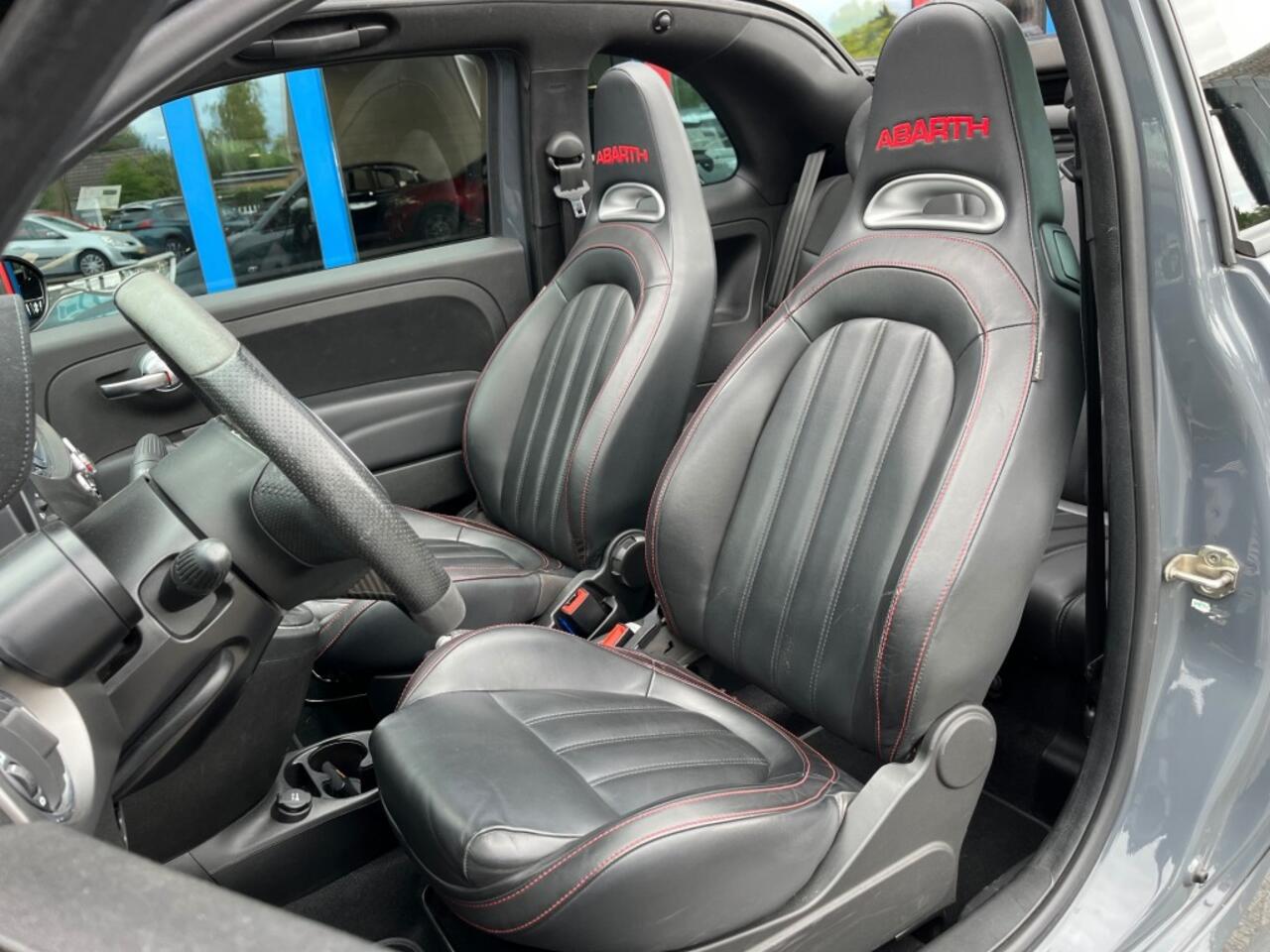 Fiat 500 Abarth 695C 1.4 165pk XSR Yamaha Limited Edition