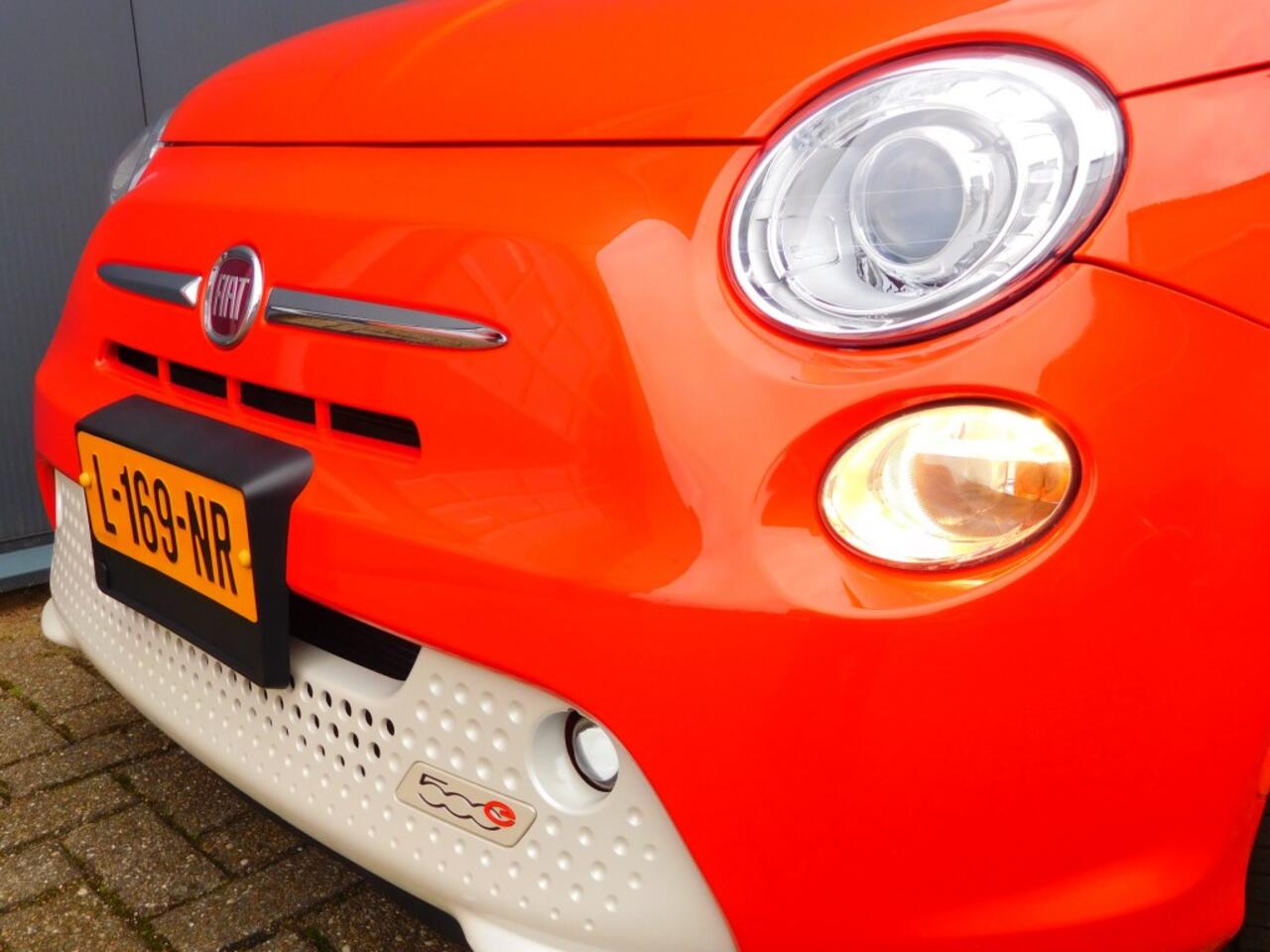 Fiat 500 24 KWH Carplay Stoelverwarming Stoelverwarming Automaat