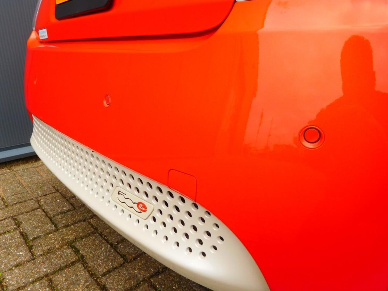 Fiat 500 24 KWH Carplay Stoelverwarming Stoelverwarming Automaat