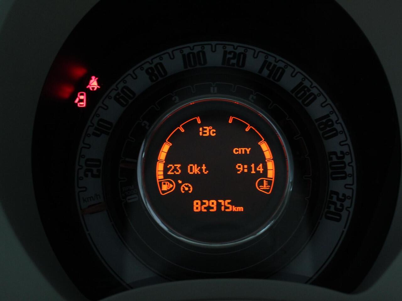 Fiat 500 1.2 Lounge | Navigatie | Lederen Interieur | Climate Control | Panoramadak | Parkeer sensoren