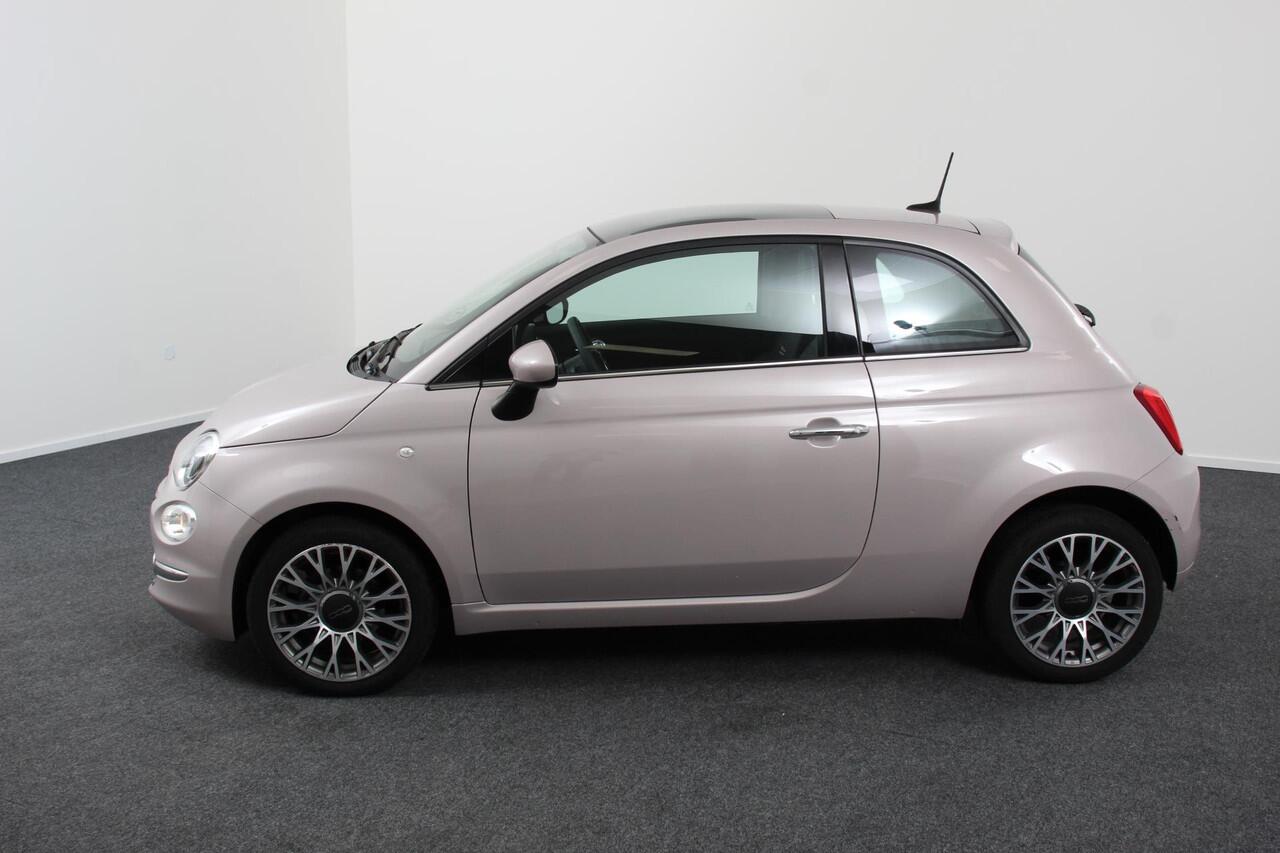 Fiat 500 1.2 Lounge | Lederen Bekleding | Climate control | Panorama dak | Parkeer sensoren | Bluetooth | Lichtmetalen velgen