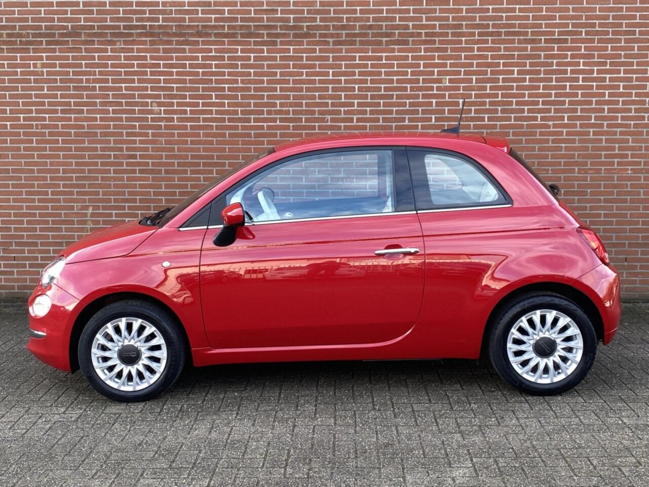 Fiat 500 1.2 Lounge NAV CRUISE DAB CARPLAY PDC LMV