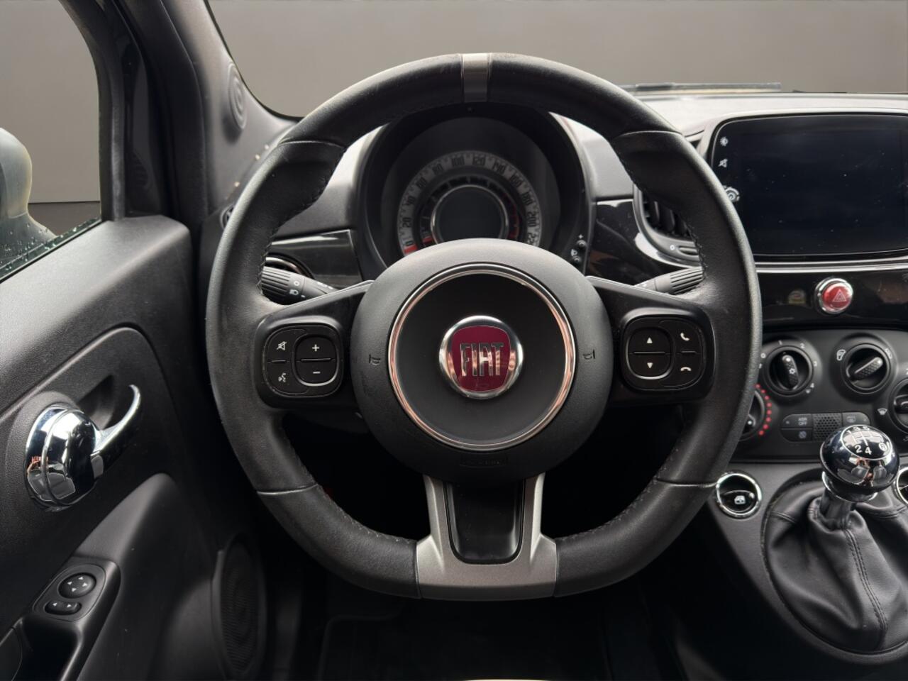 Fiat 500 0.9 TwinAir Turbo Sport 2019 ZWART | Apple CarPlay | Cruise Cont