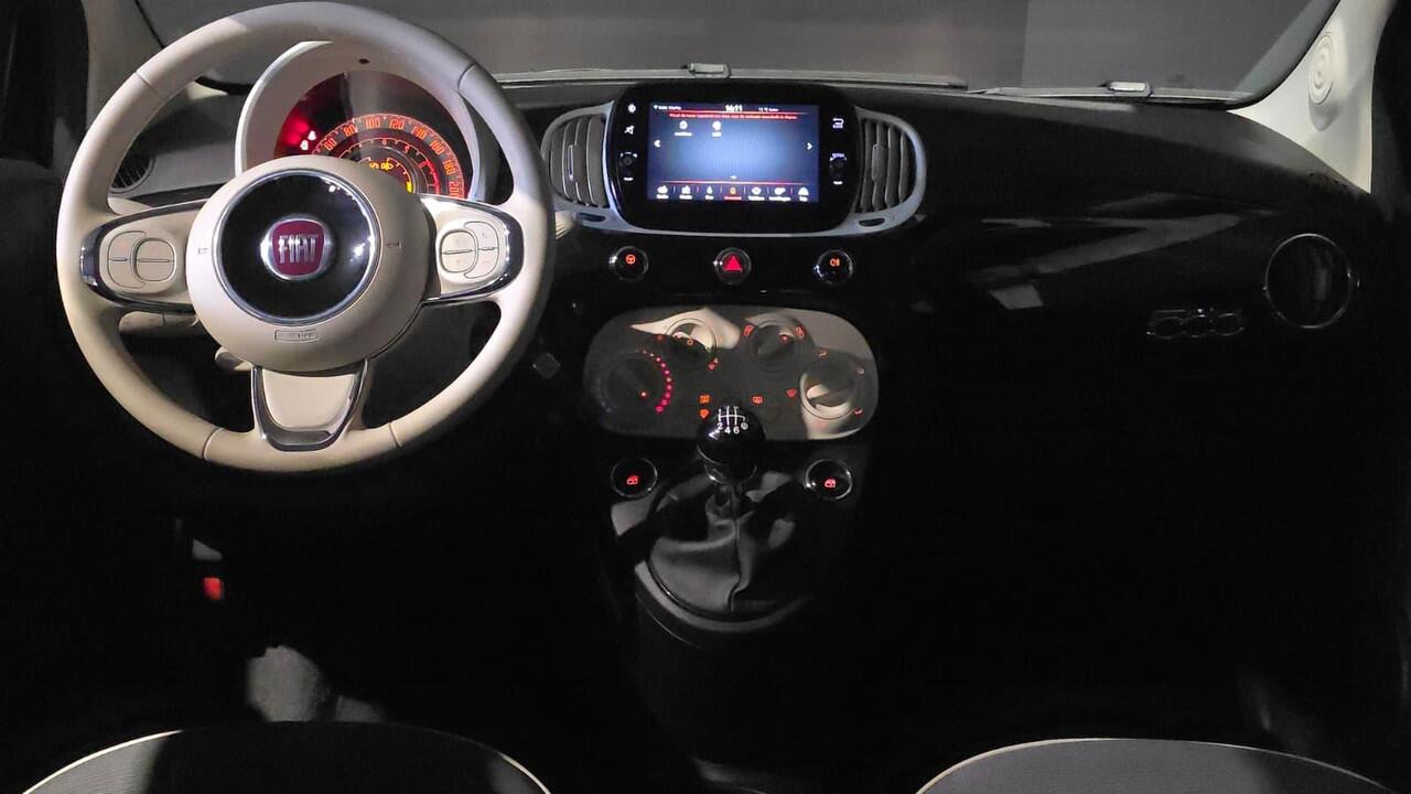 Fiat 500 1.0 Hybrid Lounge | Navigatie | Carplay | Airco | Cruise