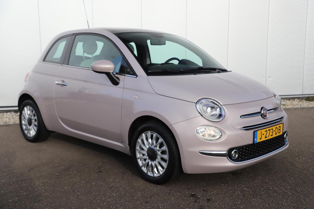 Fiat 500 1.0 Hybrid Star Panoramadak Two Tone Interieur Half Leder Carplay Navigatie 15 inch LMV Cruise Control Airco Parkeersensor