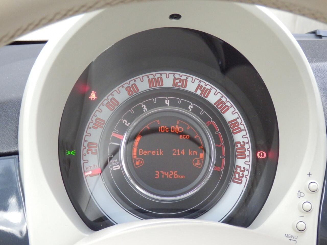 Fiat 500 85pk | Lounge | Airco | Navi | Apple carpl. Andr. Auto |