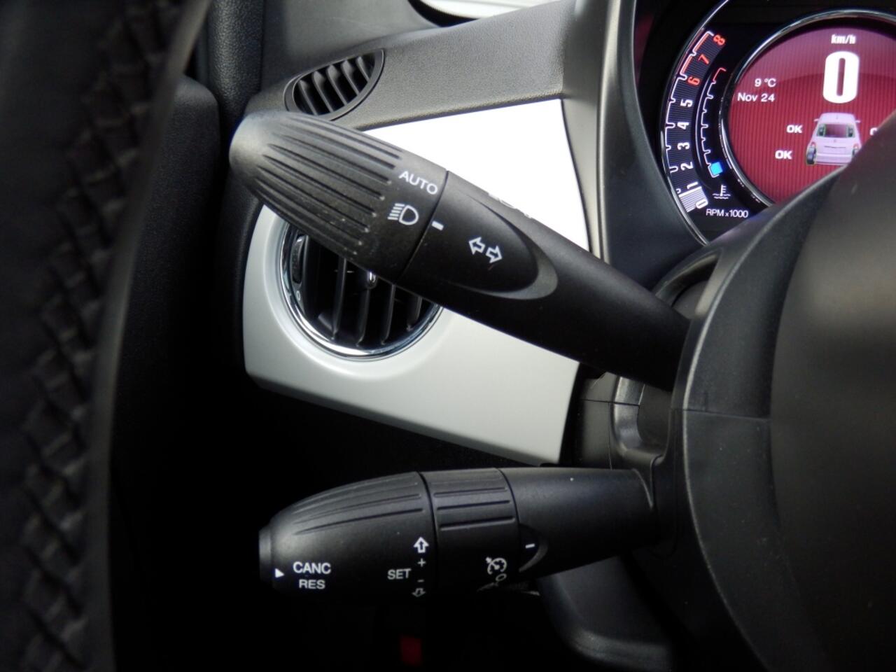 Fiat 500 1.2 4 cil. | Star | Airco | Panoramadak | Apple Carpl / Andr. Au