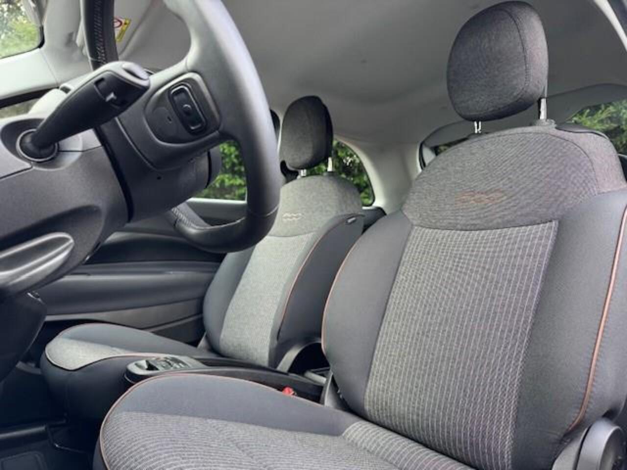 Fiat 500 ICON 42KWH/LED/NAV/PDC/LMV