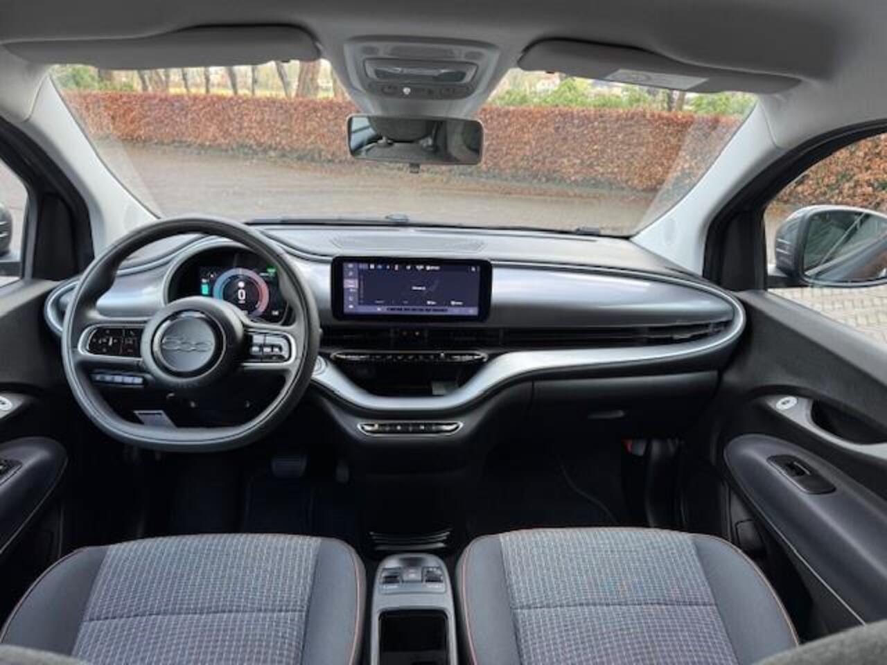 Fiat 500 ICON 42KWH/LED/NAV/PDC/LMV