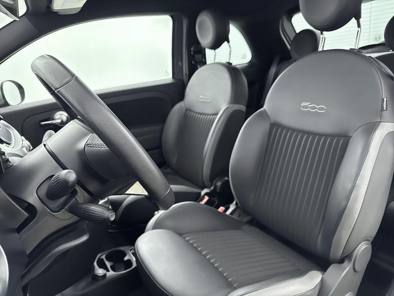 Fiat 500 1.0 Hybrid Rockstar airco | Apple Carplay/Android Auto | cruise control | lichtmetalen velgen 15" |panoramadak |