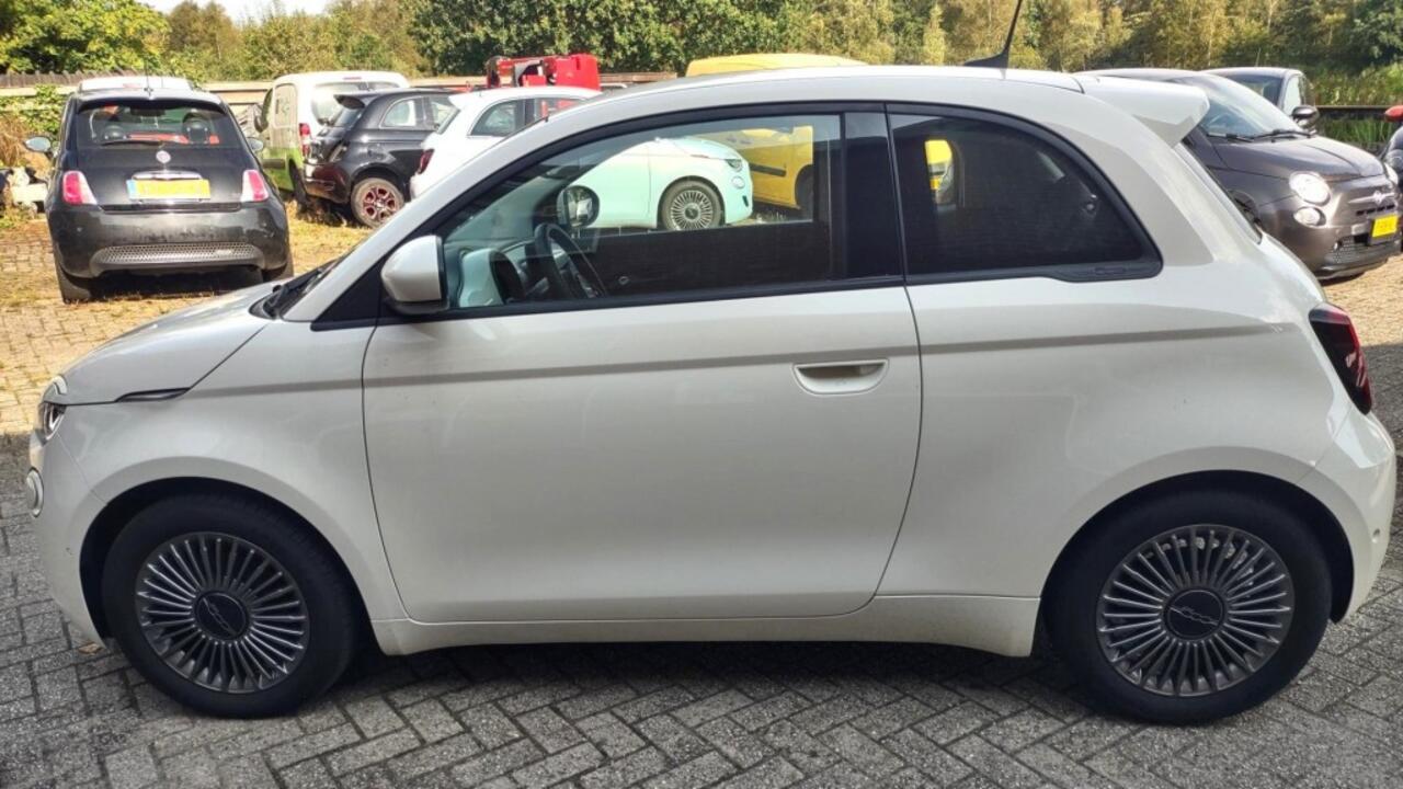 Fiat 500 E-3+1 Uitvoering-42KW- Rijklaar