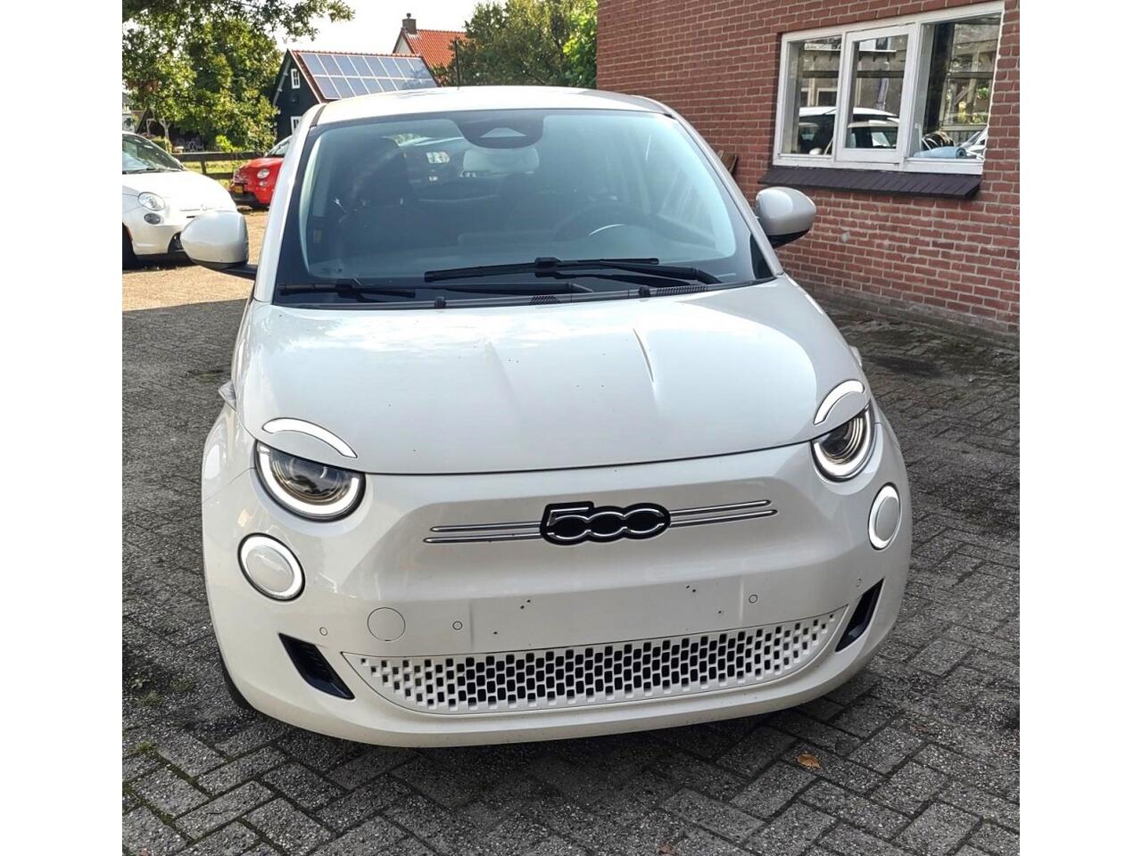 Fiat 500 E-3+1 Uitvoering-42KW- Rijklaar