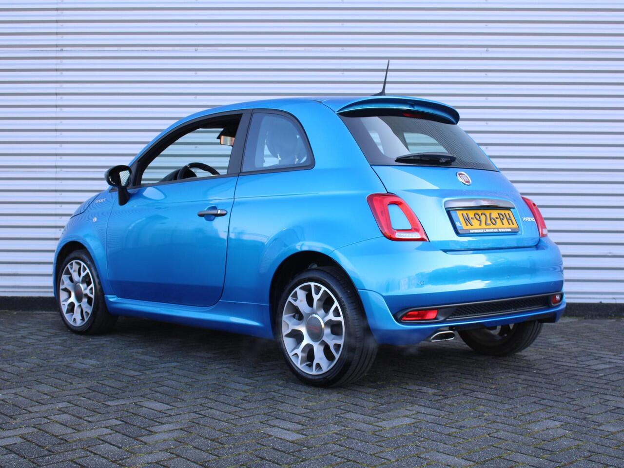 Fiat 500 1.0 Hybrid Sport | 16" LM | Clima | Cruise | Carplay | Panoramadak | Navi |