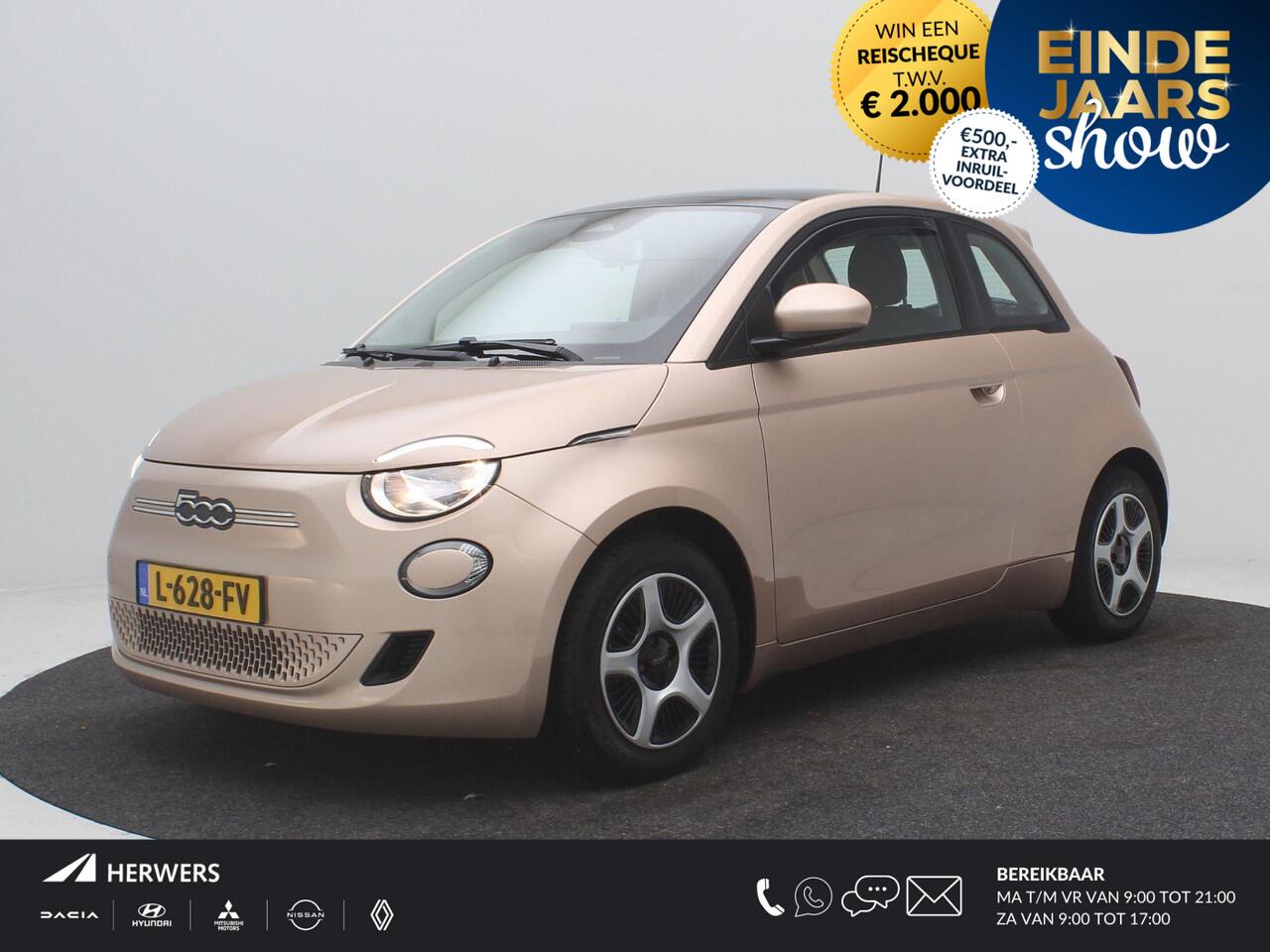 Fiat 500 Passion 42 kWh / SOH 91% / Schuifkanteldak / Navigatie / Climate Control / Keyless Entry / Apple Carplay / Historie Bekend / Cruise Control / NL Auto / 1ste Eigenaar / All Seasonbanden
