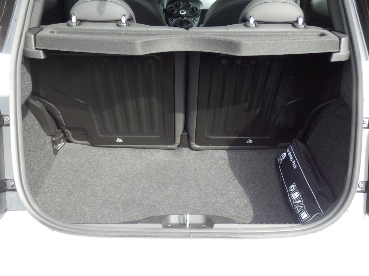 Fiat 500 70 pk. Hybride Sport Beats/Google I Airco I 16" LM velgen