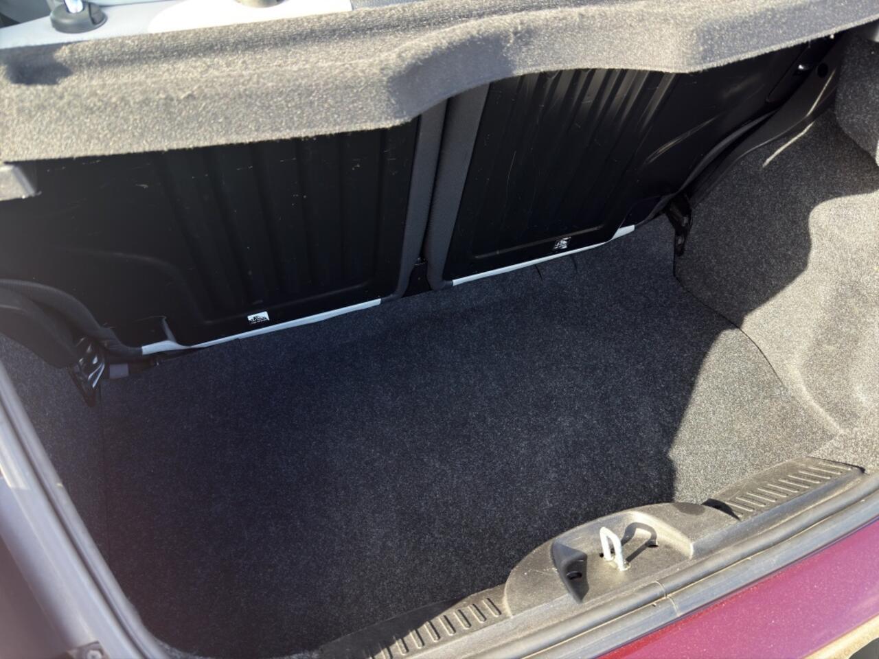 Fiat 500 1.0 Hybrid Dolcevita 2021 BORDEAUX | Apple CarPlay | Panoramadak