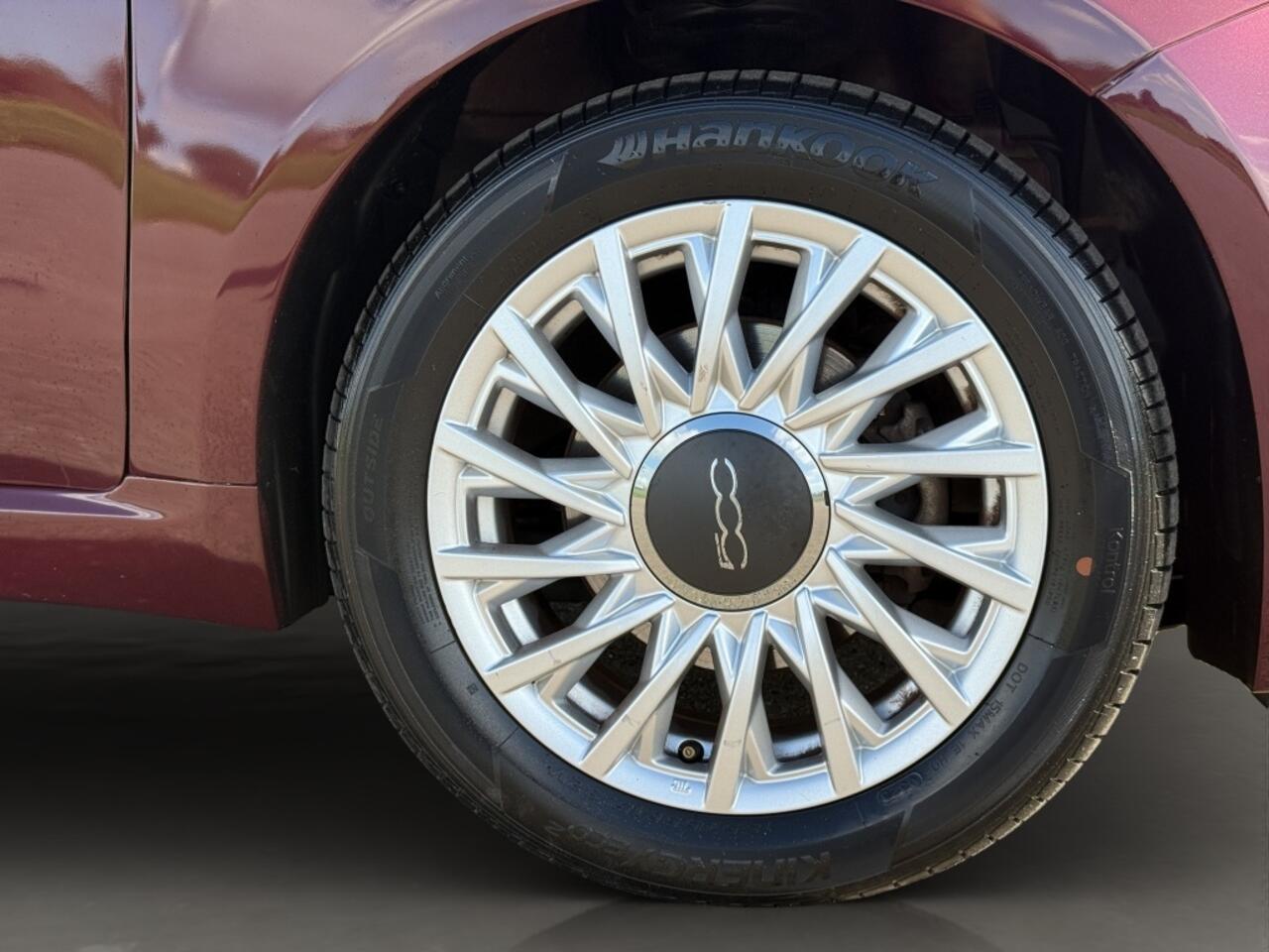 Fiat 500 1.0 Hybrid Dolcevita 2021 BORDEAUX | Apple CarPlay | Panoramadak