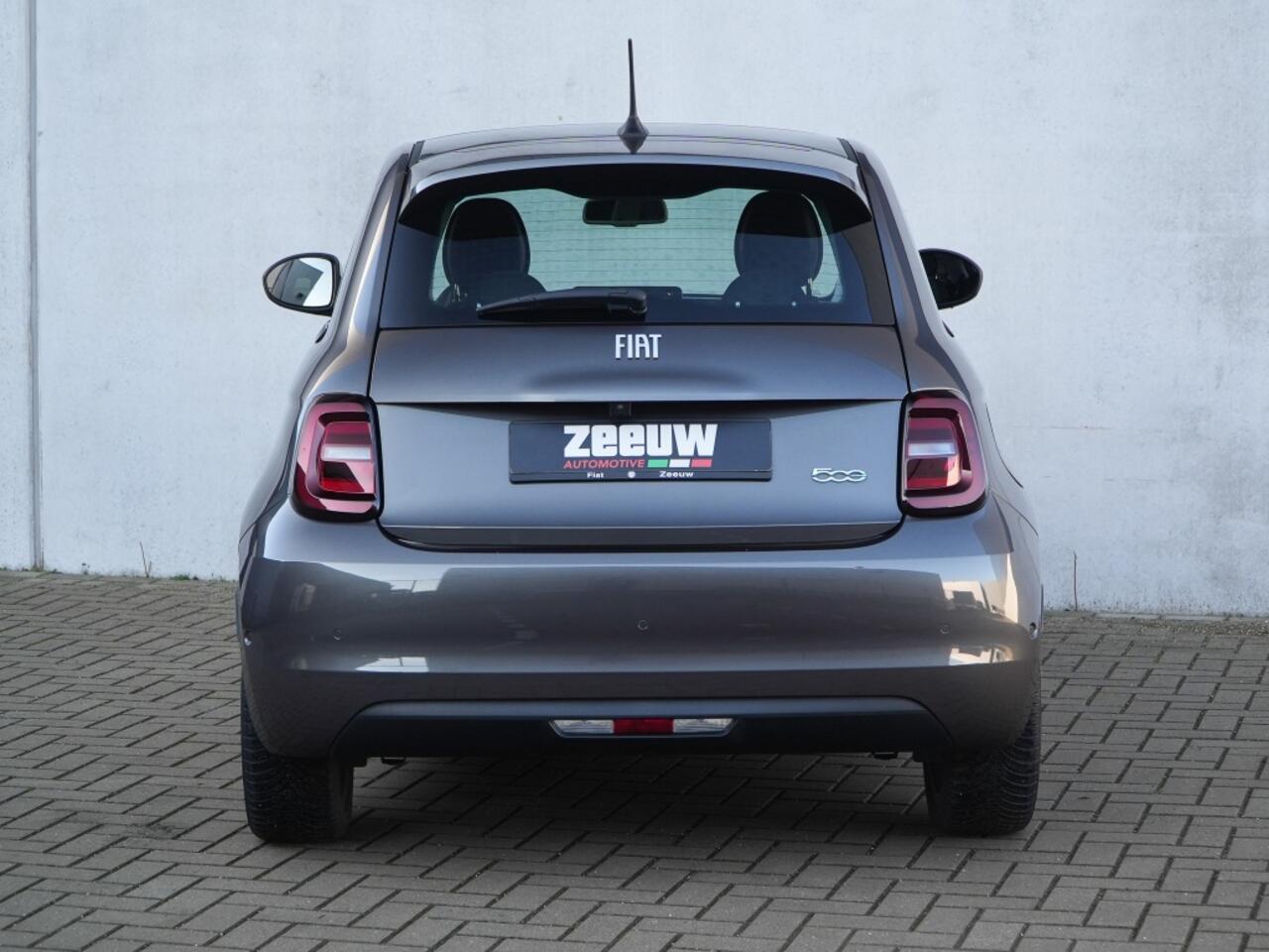 Fiat 500 Icon 42KWH | LED | Pano | Camera | Navi | Carplay | 17"