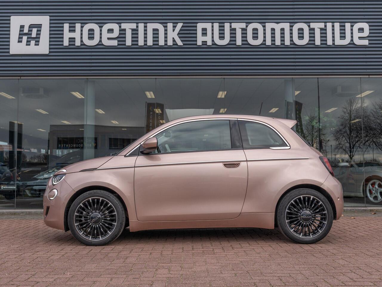 Fiat 500 3+1 La Prima 42 kWh | SOH 90,3% | Rose Gold | Dealer onderhouden | Camera