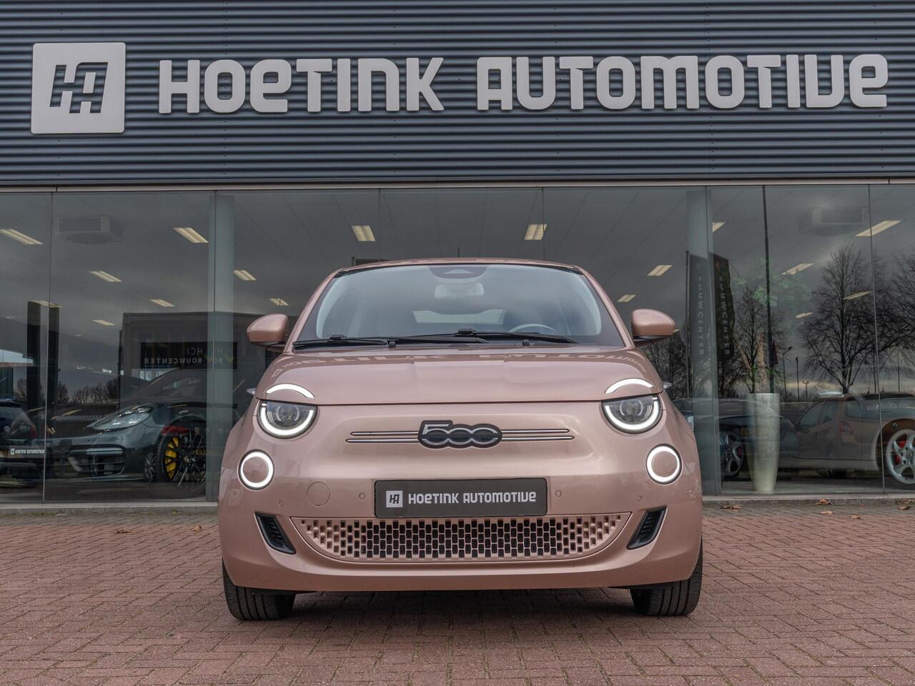 Fiat 500 3+1 La Prima 42 kWh | SOH 90,3% | Rose Gold | Dealer onderhouden | Camera