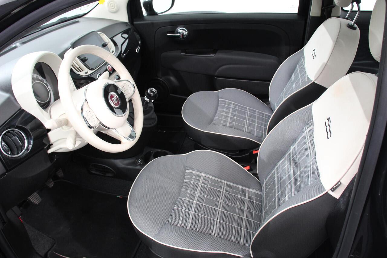 Fiat 500 1.0 Hybrid Lounge Plus | Navigatie | Panorama Dak | Parkeersensoren Achter | Climatronic | lichtmetalen Velgen | Dab