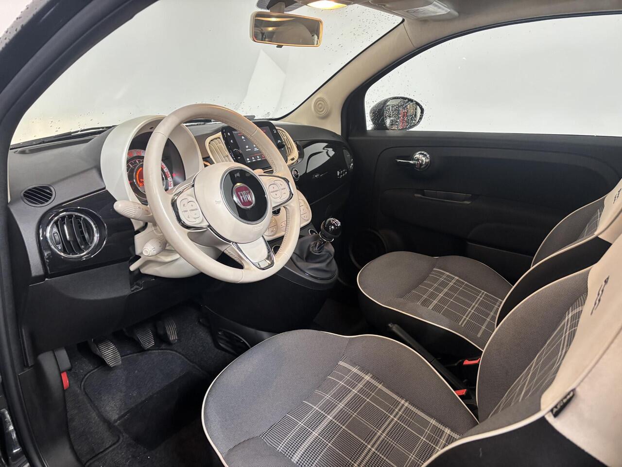 Fiat 500 1.0 Hybrid Lounge Plus | Navigatie | Panorama Dak | Parkeersensoren Achter | Climatronic | lichtmetalen Velgen | Dab
