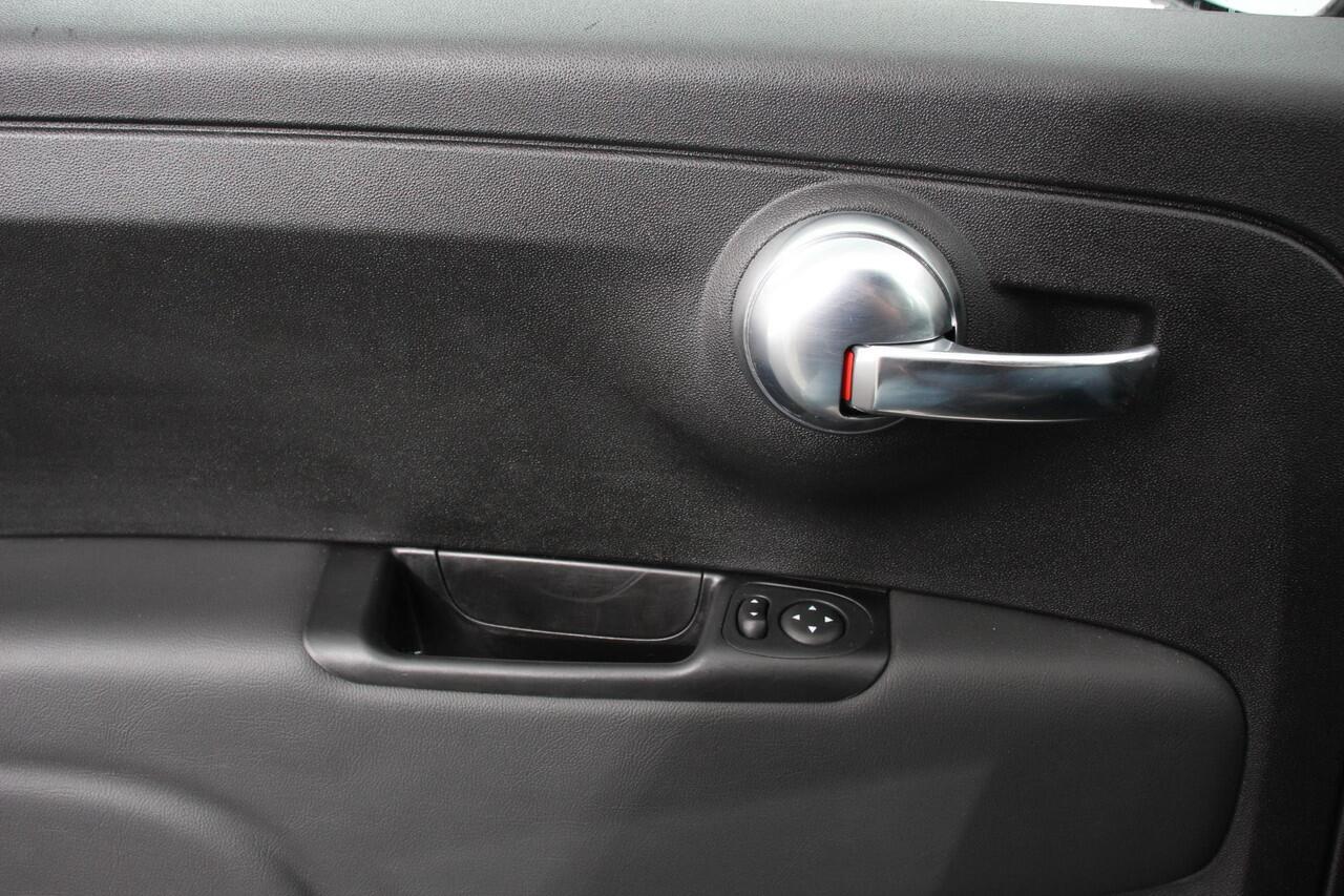 Fiat 500 1.0 Hybrid Sport Connect | Navigatie | Apple Carplay/Android Auto | Airco | Dab | Sportstoelen | Cruise Control | Lichtmetalen Velgen |