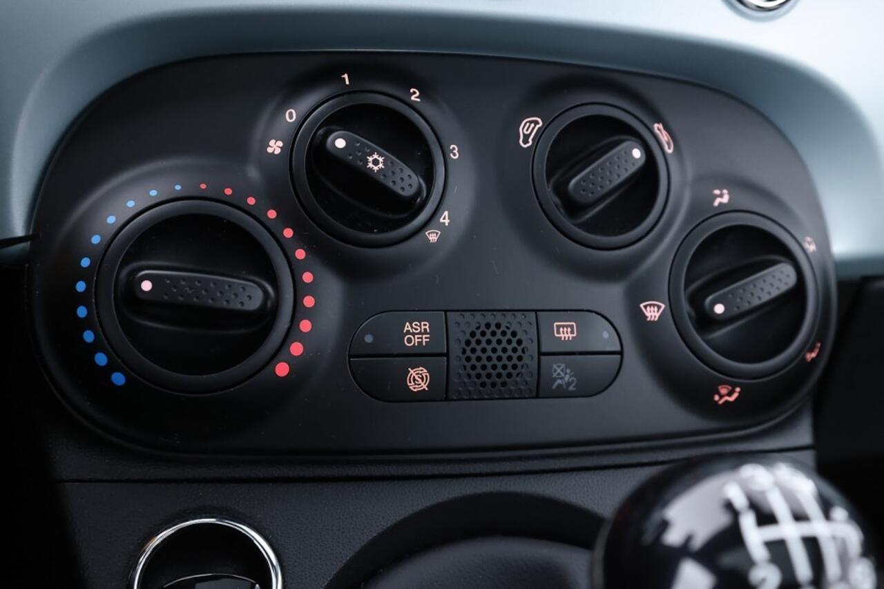 Fiat 500 1.0 Hybrid Dolcevita Tech Pack| PANORAMADAK | CARPLAY | PDC | Mistlampen