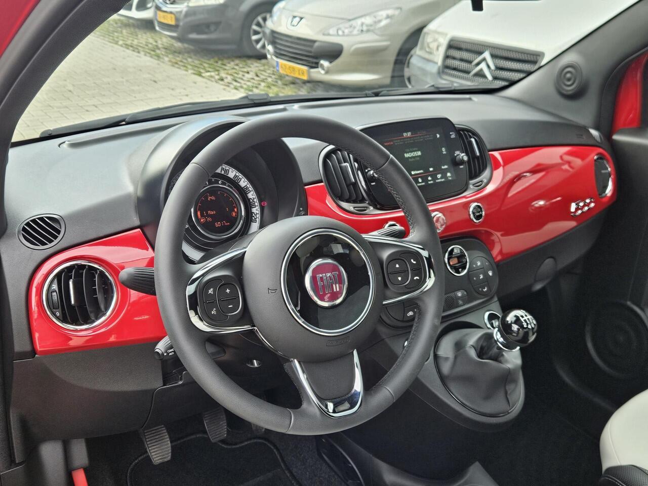 Fiat 500 1.0 Hybrid Dolcevita 6.000km Carplay Pano