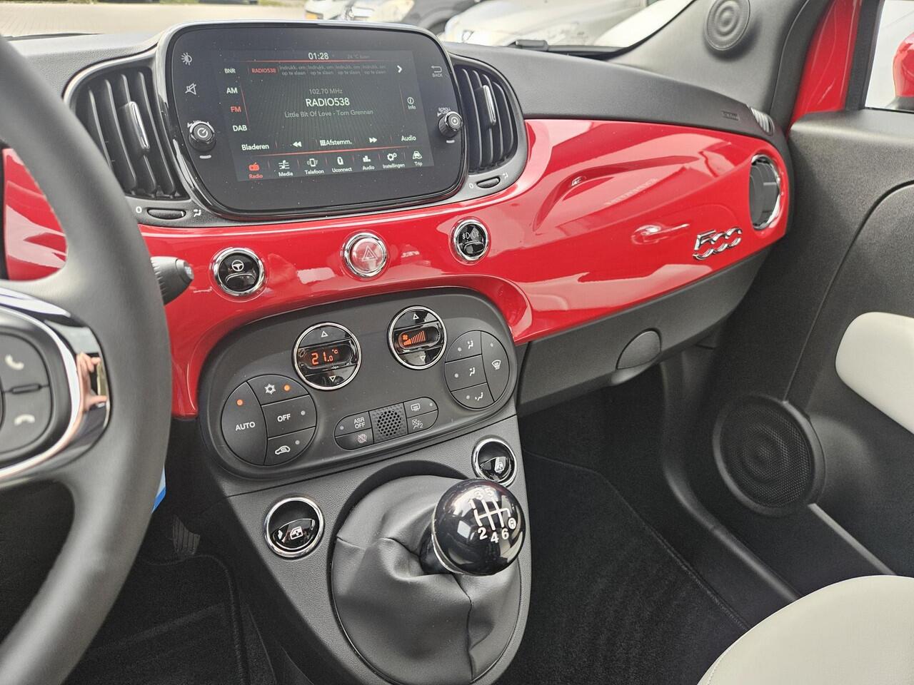 Fiat 500 1.0 Hybrid Dolcevita 6.000km Carplay Pano