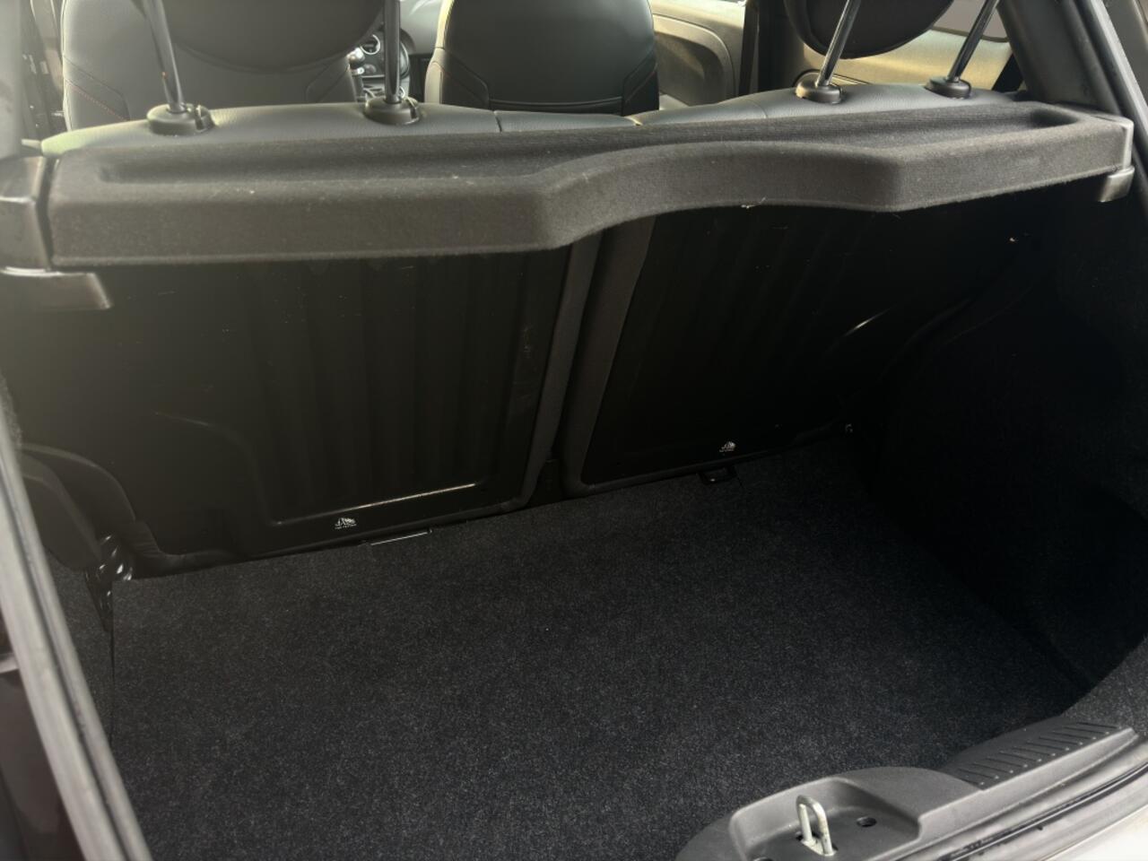 Fiat 500 1.0 Hybrid Sport 2022 GRIJS | Leder | Panorama schuifdak | Displ