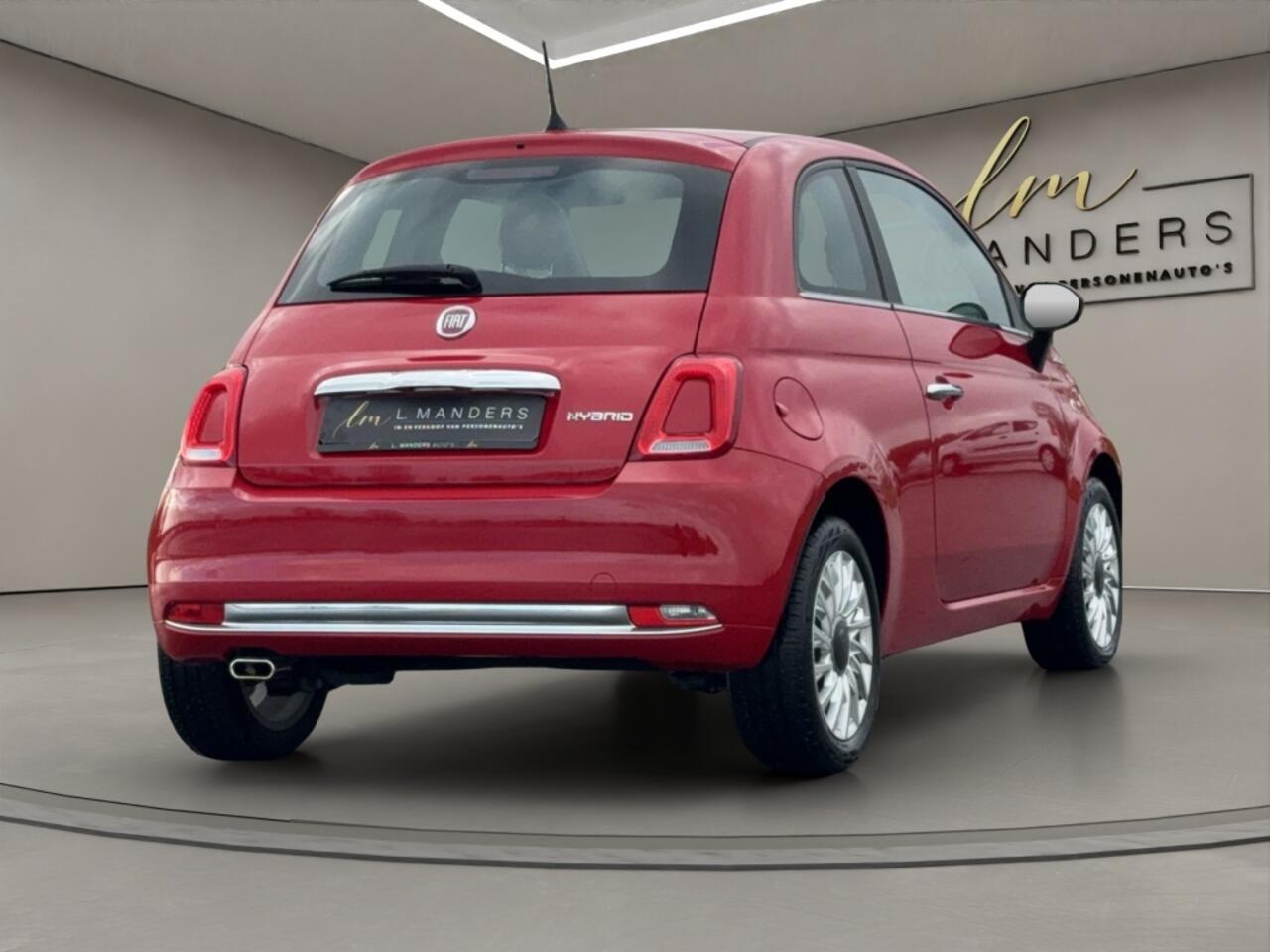 Fiat 500 1.0 Hybrid Dolcevita 2023 ROOD | Panoramadak | Apple CarPlay