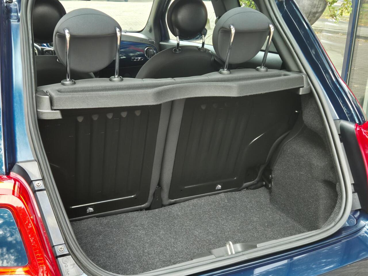 Fiat 500 1.0 Hybrid | Airconditioning | Apple Carplay |Navigatie via Smartphone | Parkeersensoren | Licht metalen velgen