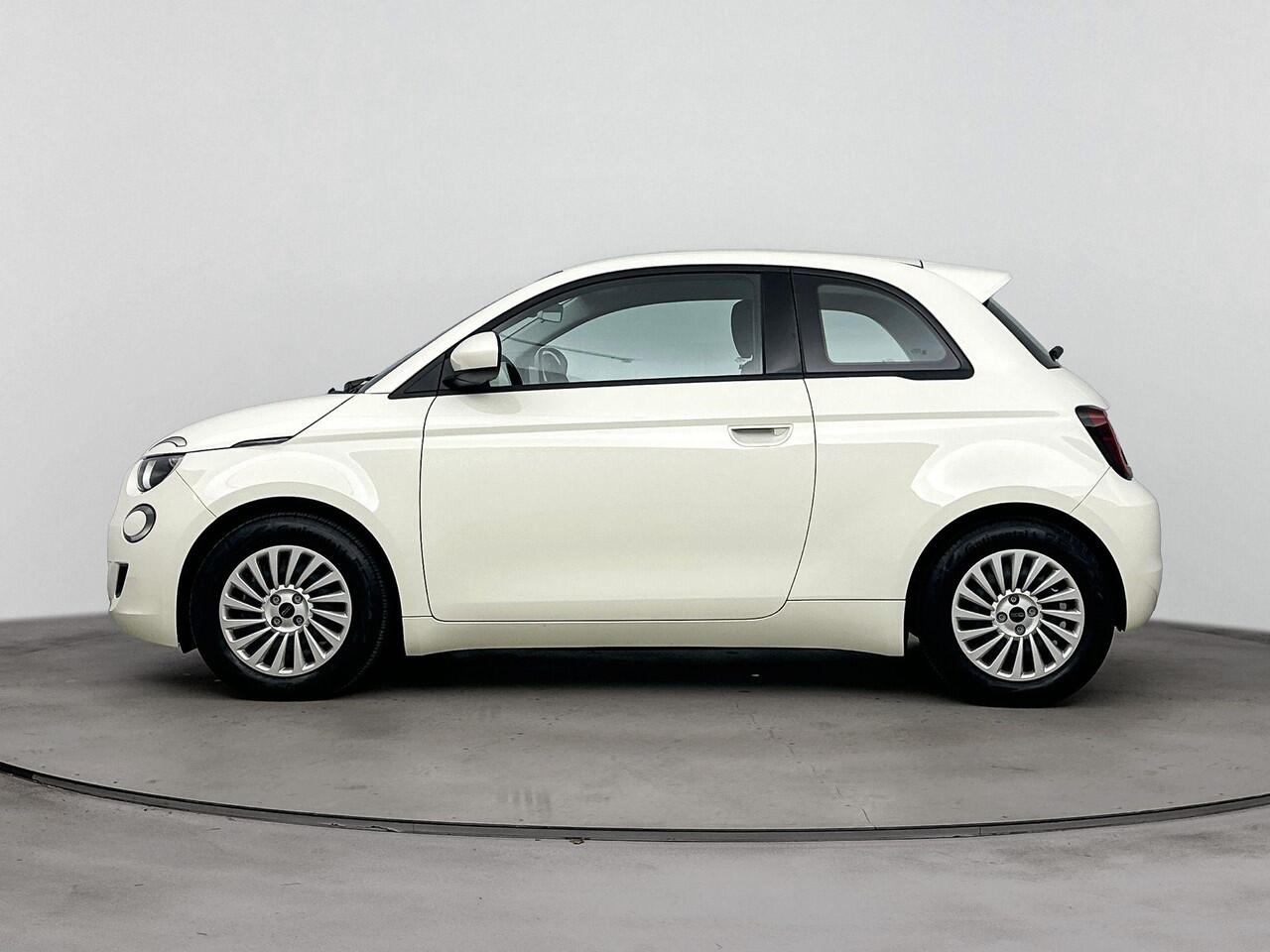 Fiat 500 Icon 42 kWh | Apple Carplay | Android Auto | Weinig kilometers! | Soh 97,2% |