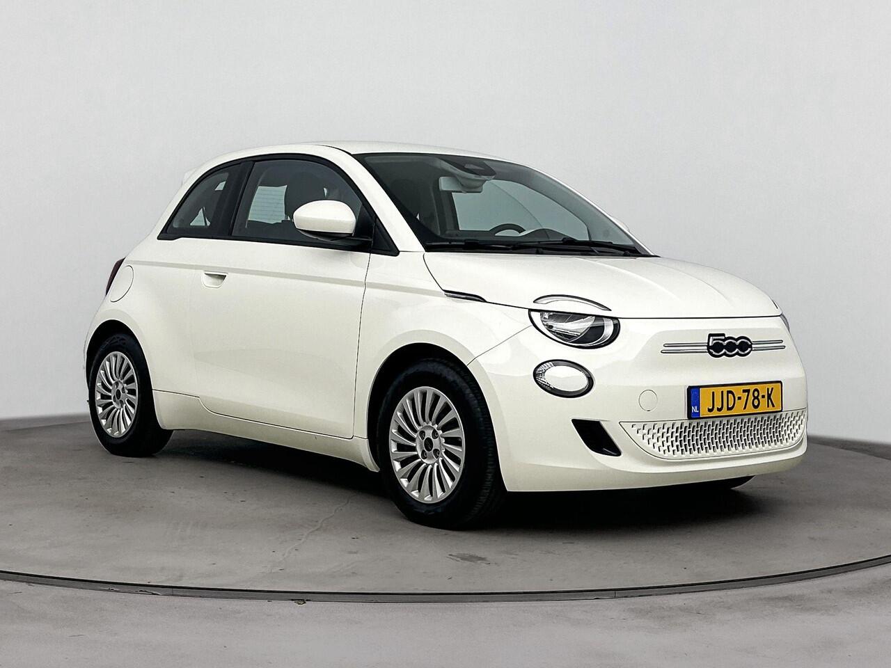 Fiat 500 Icon 42 kWh | Apple Carplay | Android Auto | Weinig kilometers! | Soh 97,2% |