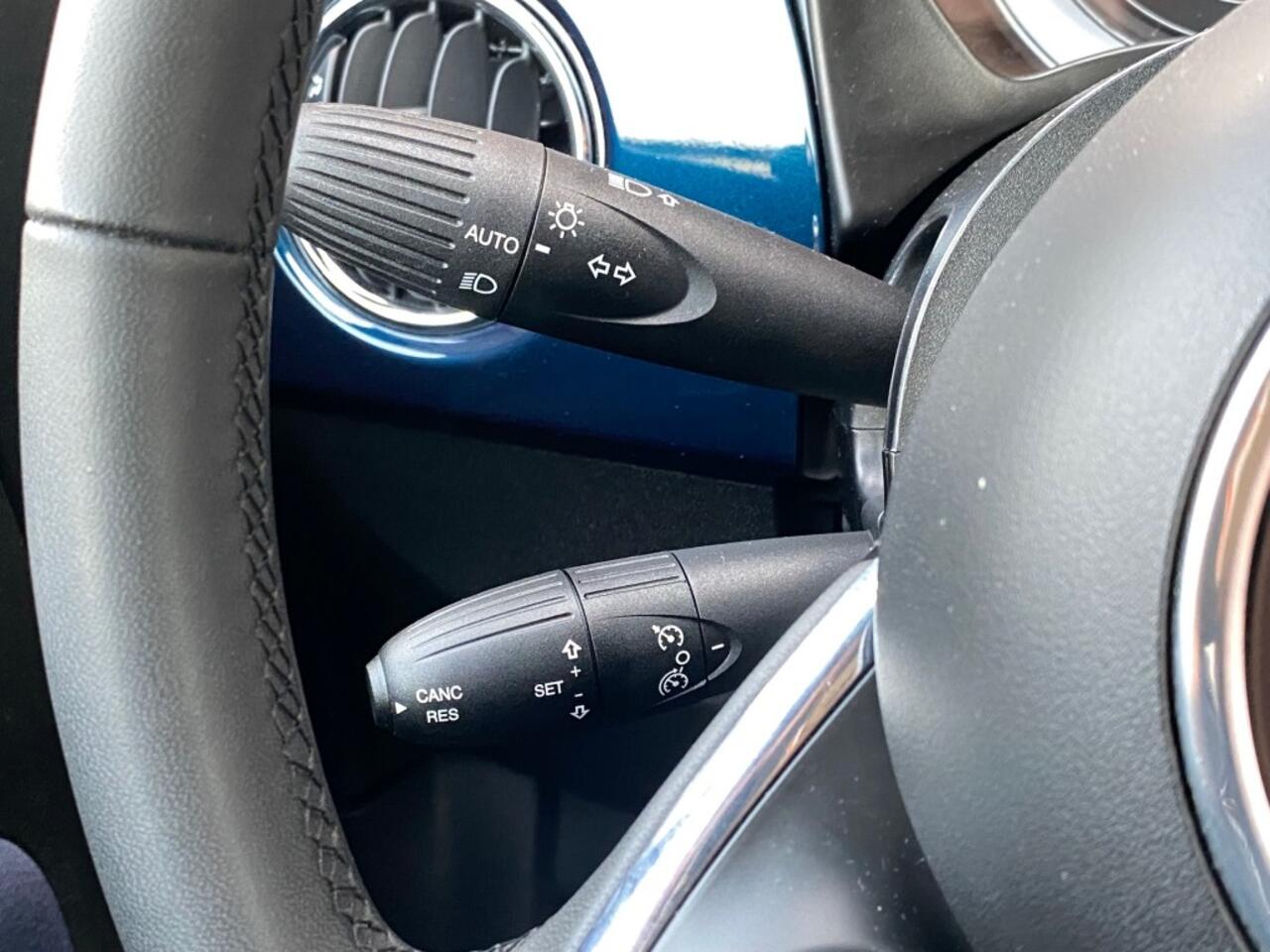 Fiat 500 1.0 HYBRID CLUB CLIMA CRUISE CONTROL CARPLAY PDC