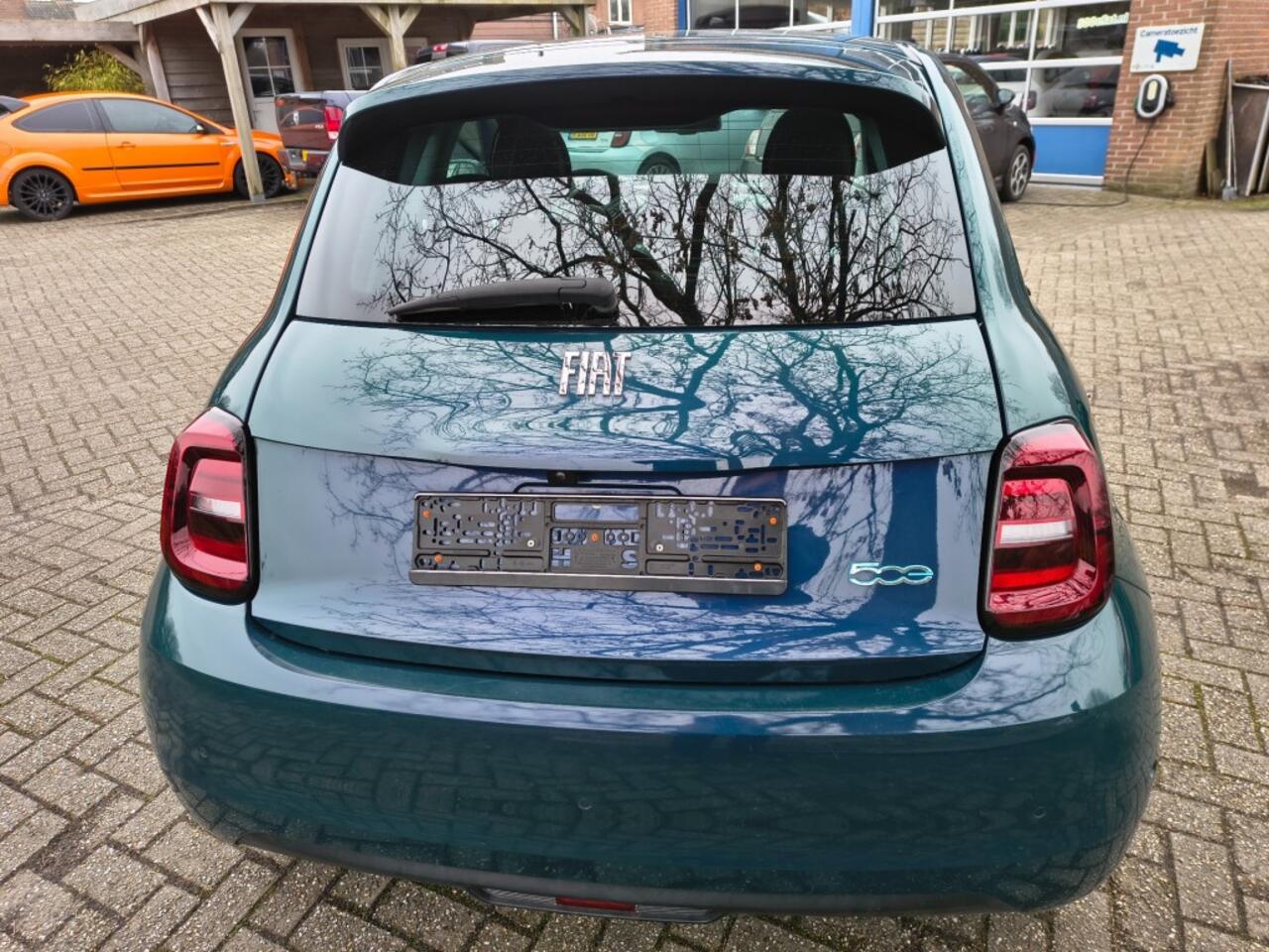 Fiat 500 E- 42KW-2023- Snelladen-Camera- Carplay-meer... - Voorjaars Actie!
