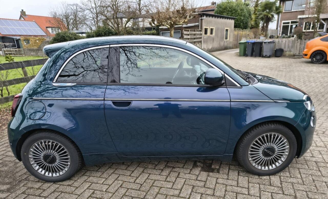Fiat 500 E- 42KW-2023- Snelladen-Camera- Carplay-meer... - Voorjaars Actie!